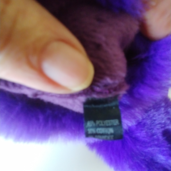 Elegant Purple Faux Fur-Trimmed And Faux Swede Gloves - Picture 4 of 10